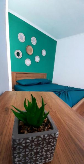 House by the waves-Saranda City